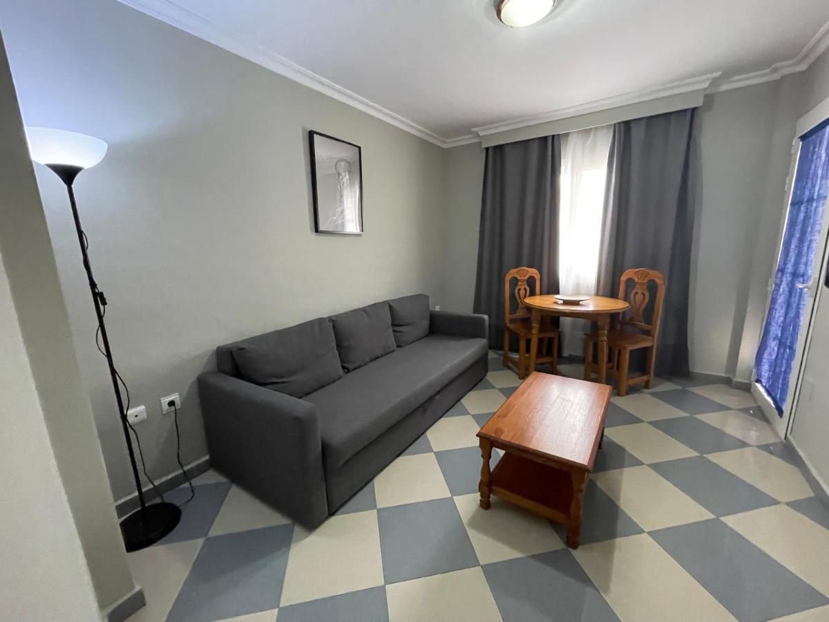 Apartamentos Nina De Oro Torremolinos Bagian luar foto