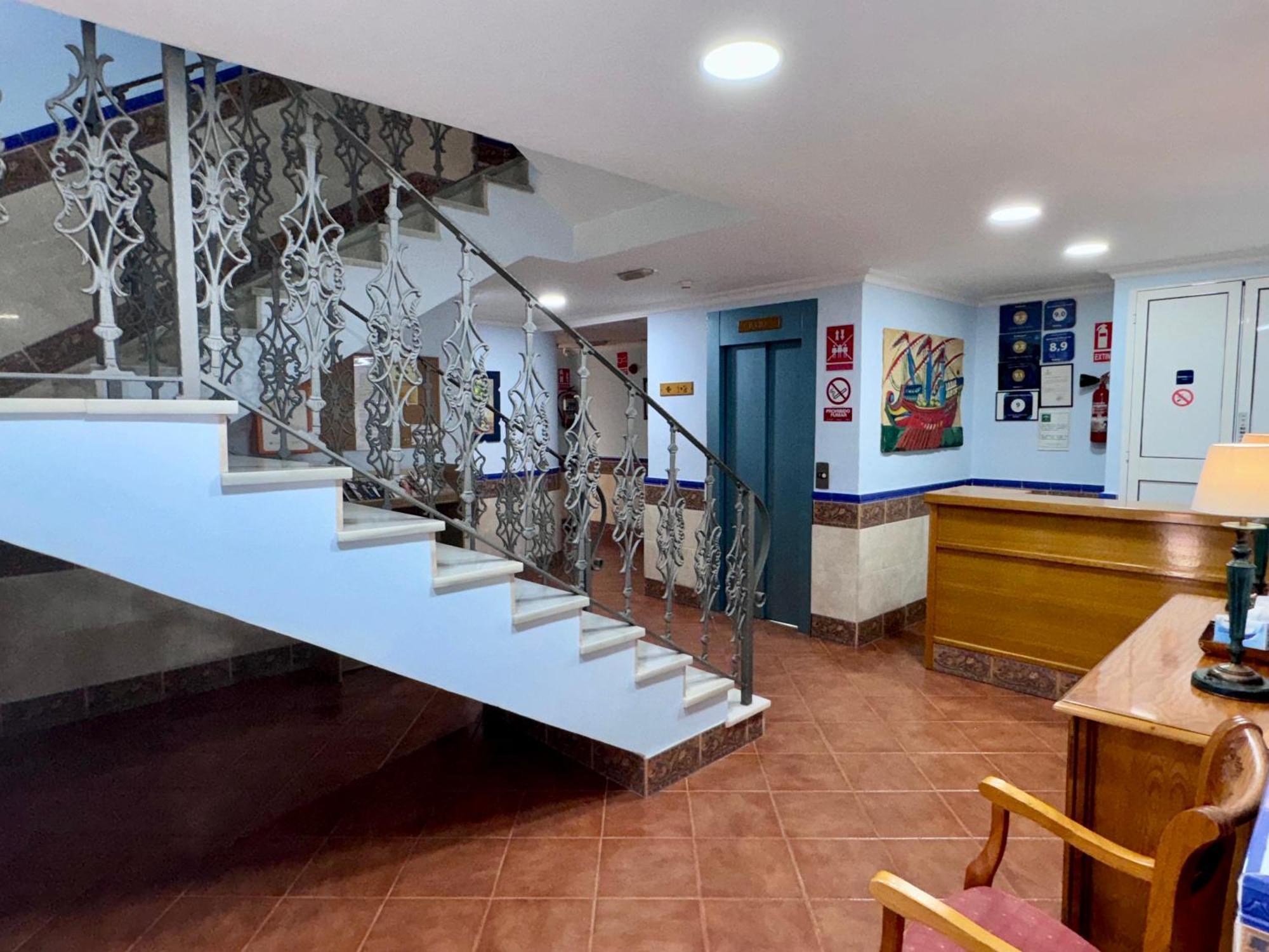 Apartamentos Nina De Oro Torremolinos Bagian luar foto