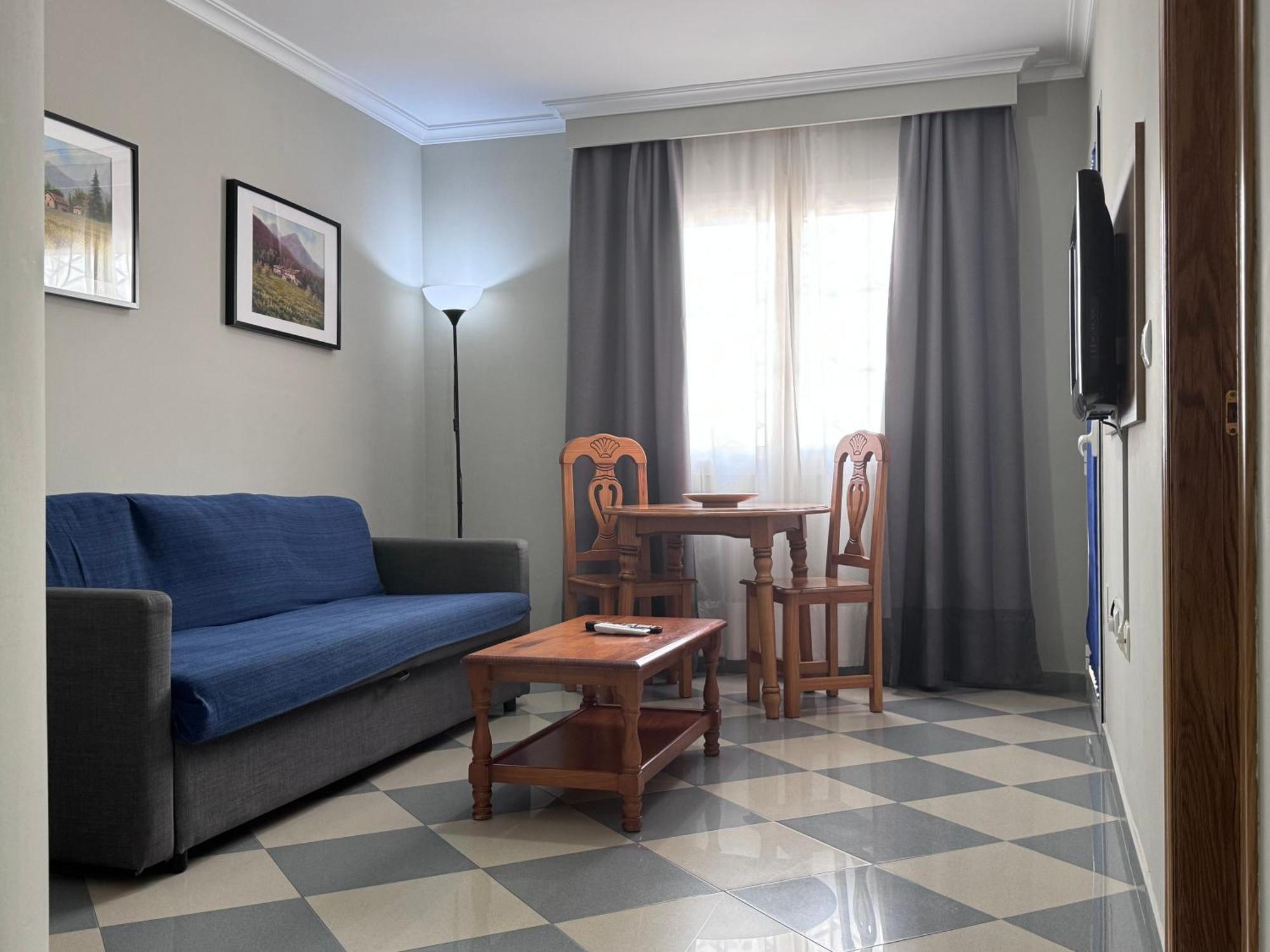 Apartamentos Nina De Oro Torremolinos Bagian luar foto