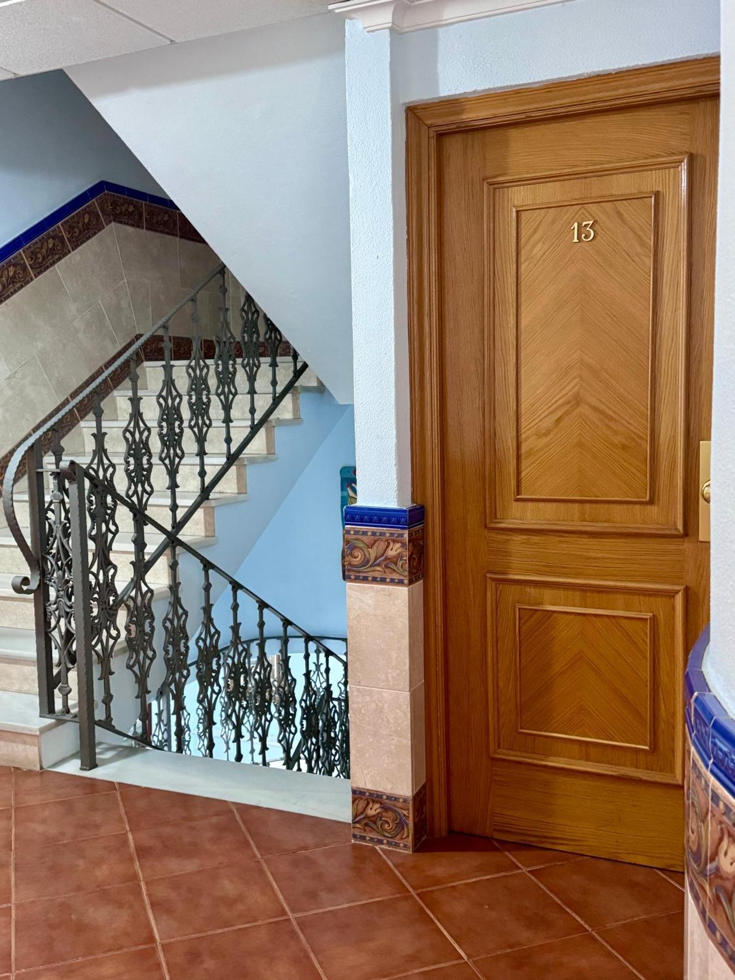 Apartamentos Nina De Oro Torremolinos Bagian luar foto