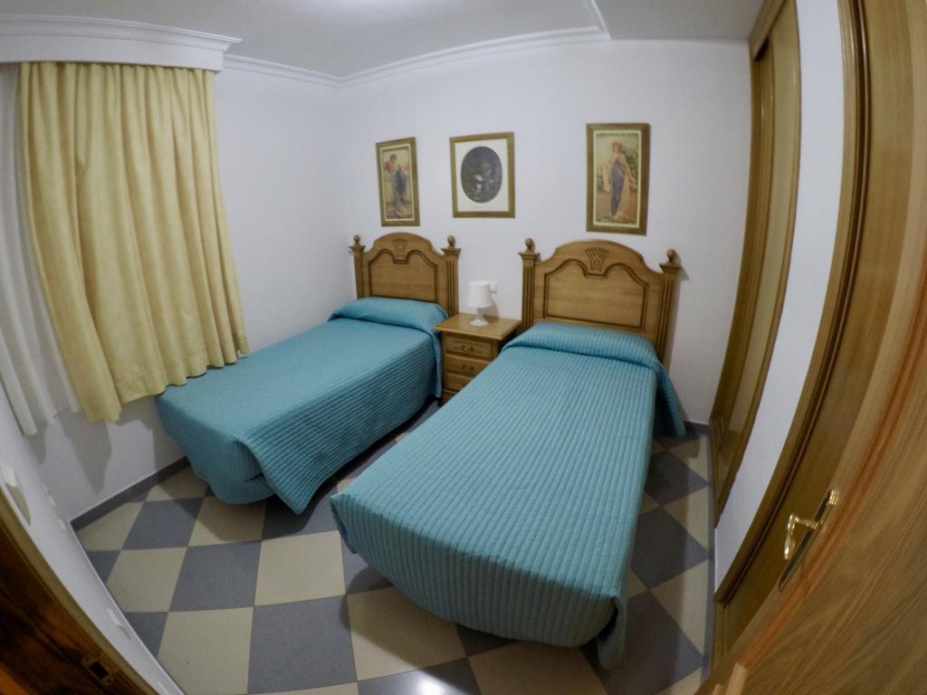 Apartamentos Nina De Oro Torremolinos Bagian luar foto
